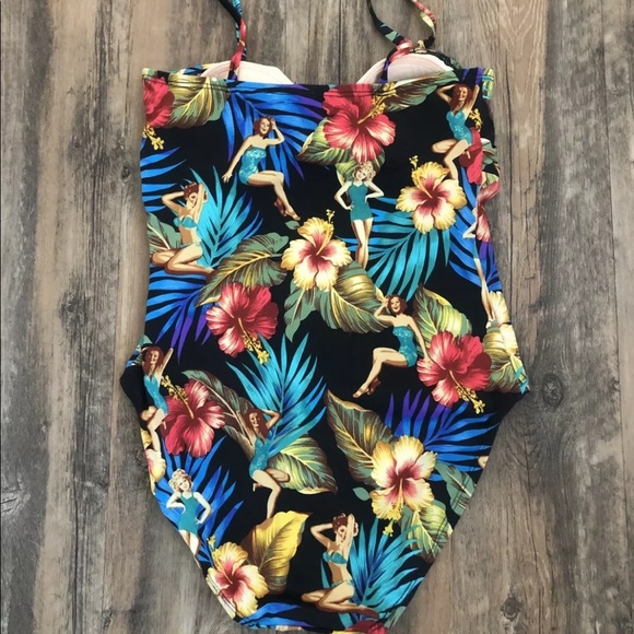 Kathy Ireland vintage inspired retro Hawaiian pin up girl one piece swim suit - Picture 6 of 10